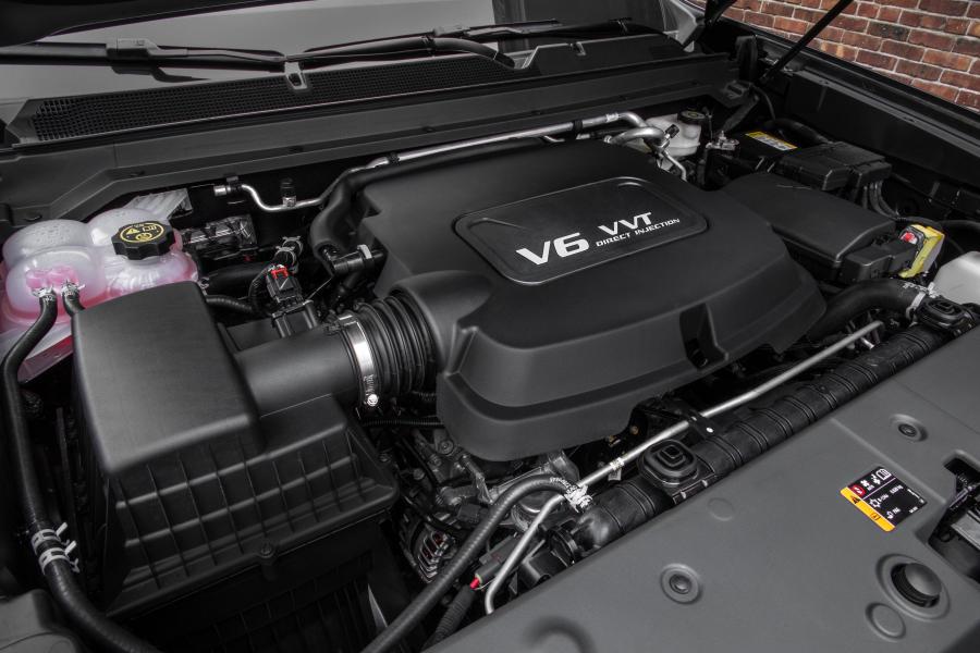  GMC Canyon All Terrain Crew Cab 2015 года  (фото 8 из 21)